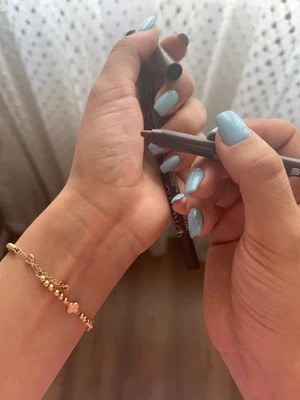 مداد قهوه ای چشم
